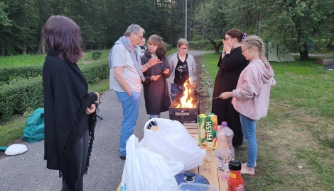 Väljasõidud pildid koguduses näitamiseks